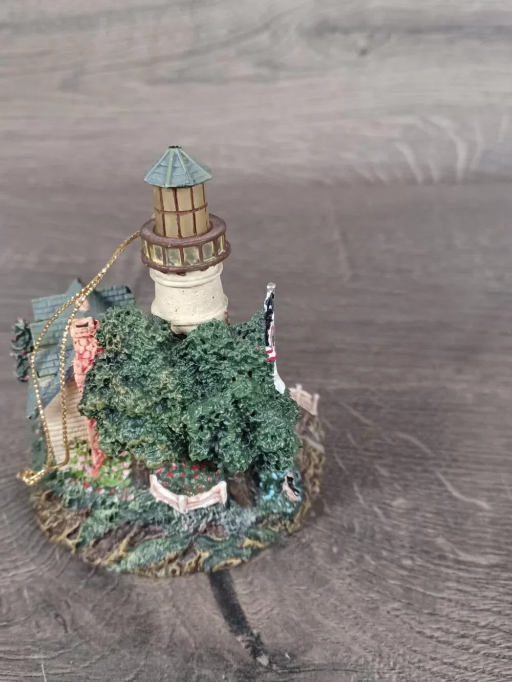 Hawthorne Thomas Kinkade Illuminated Ornament Collection Light In The Storm 2000